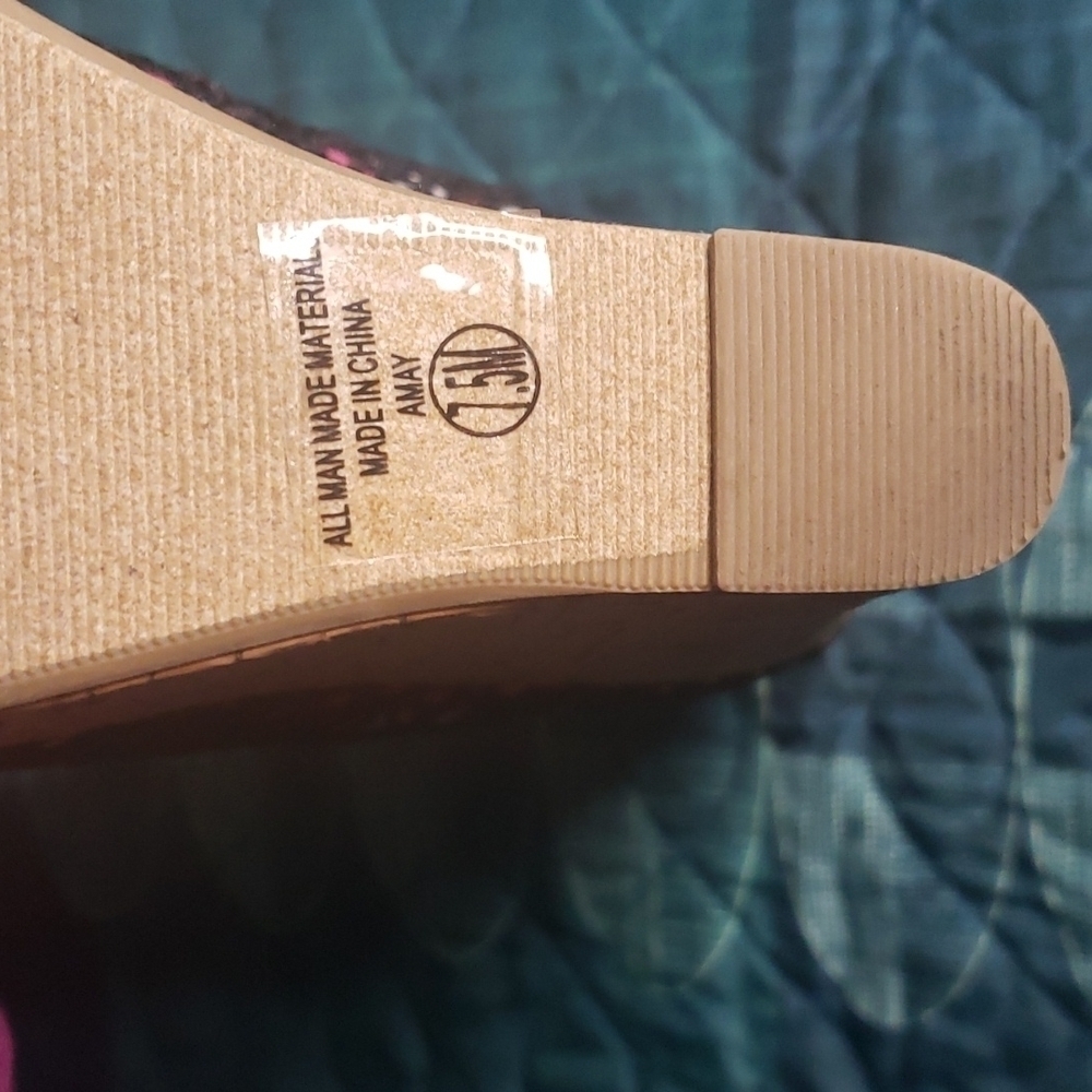 Y Not open toe platform shoes - Picture 7 of 7